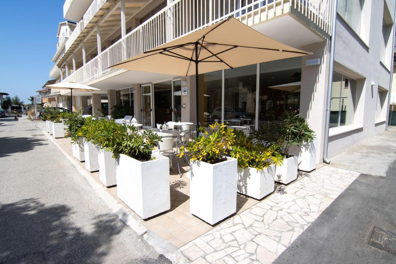 阿德里亚·里米尼酒店