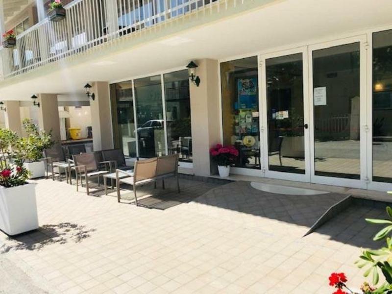 Adria Hotel 3*