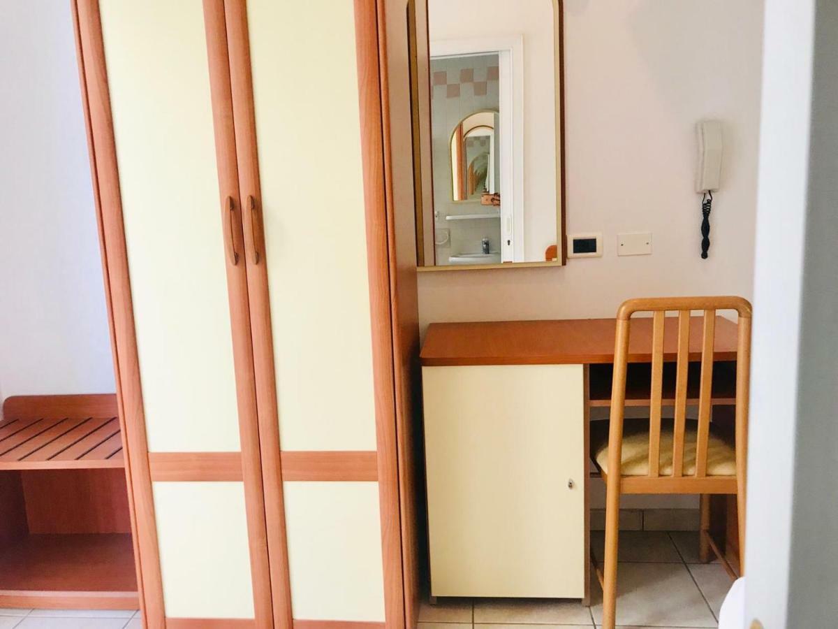 阿德里亚海滩酒店